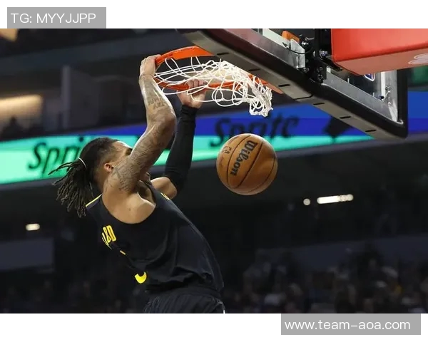 穆迪成为勇士队史第三年轻连场得分20分并投中5个三分球的球员 穆迪成为勇士队史第三年轻连场得分20分并投中5个三分球的球员